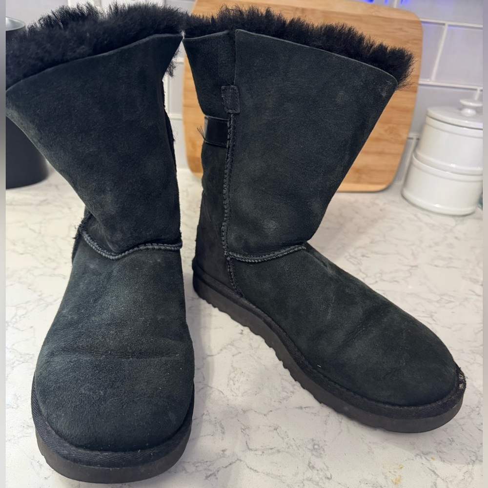 Ugg boots with buckle - black - Picture 4 of 4